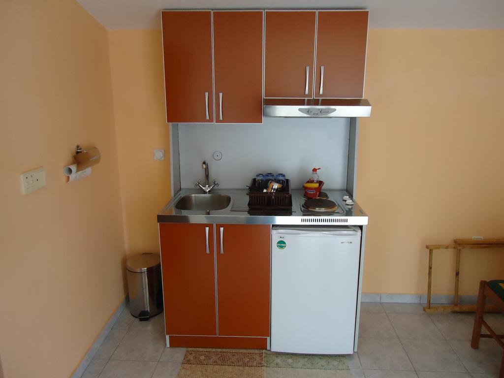 Apartment Odmor Bar Bagian luar foto